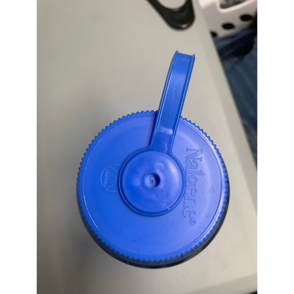 Nalgene 32 oz Wide Mouth Water Bottle – Smoke Gray, BPA-Free, Made in USA - Picture 4 of 4